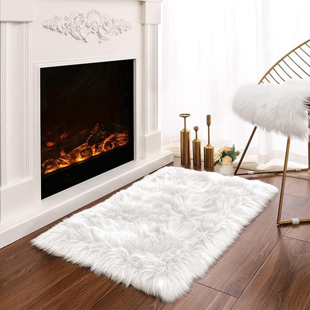 Latepis White Sheepskin Rug 2x3 Faux Fur Sheepskin Rug for Living Room Fluffy Washable Rugs for Bedroom Luxury Room Decor Furry Rugs Rectangle