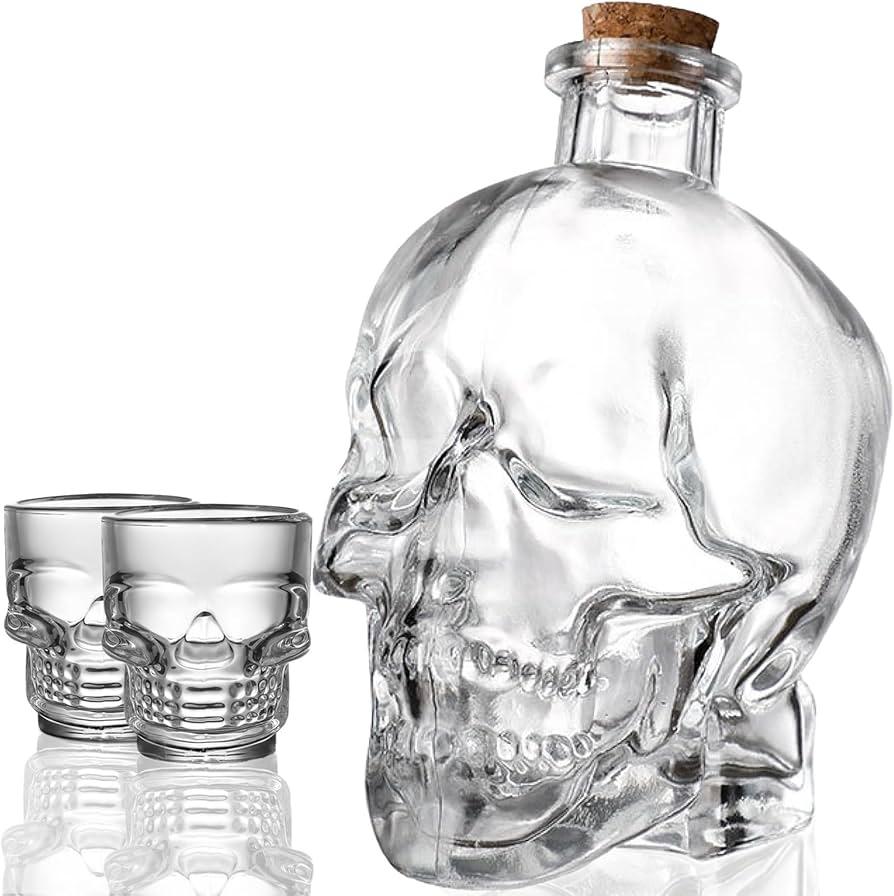 Skull Decanter Set 25oz/ 750ml Crystal Glass Skull Liquor Bottle with 2 Small 50ml Skull Cups Funny Halloween Decor Whiskey Decanter for Liquor Vodka Wine Bourbon or More