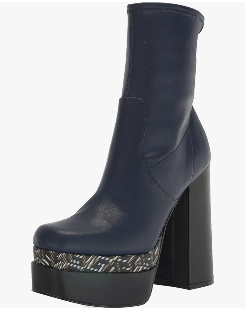 GUESS womens Caballa, 11