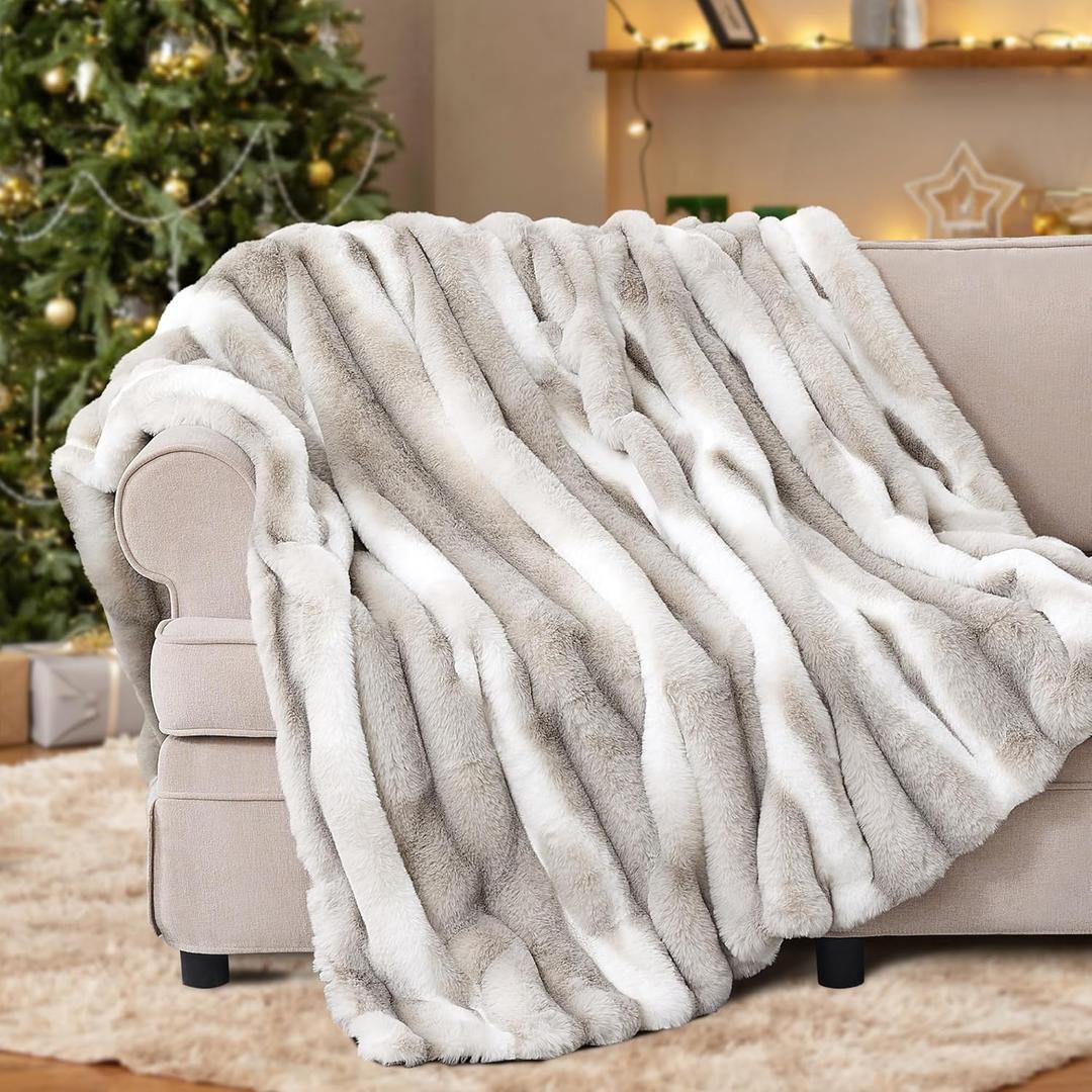 Plush Faux Rabbit Fur Throw Blanket  850GSM Thick & Warm, Ultra Soft Fluffy Blanket for Couch, Bed, Sofa, Ideal Gift for Women, 50"  60", Grey