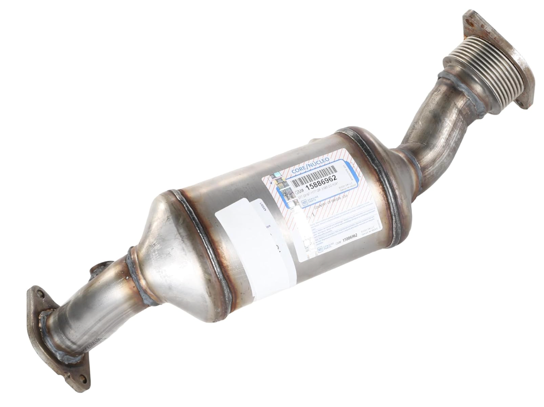 GM Genuine Parts 15886962 3-Way Catalytic Converter with Flange