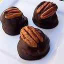 Woodford Reserve Bourbon Ball Gift Box, 16 Candies per box, delicious and perfect for holiday gifts (EXP 06/30/26)