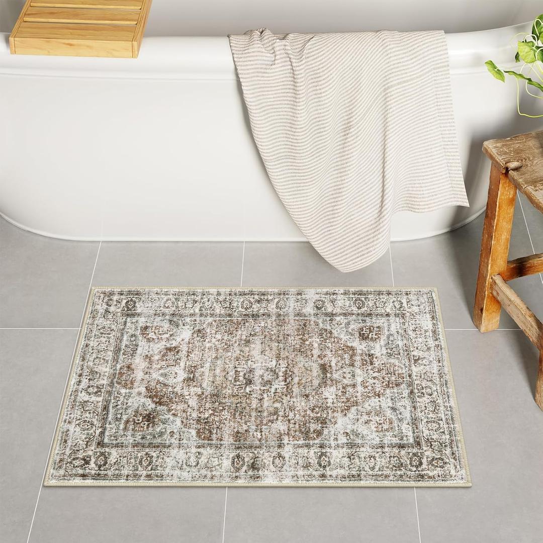 Uphome Boho Bathroom Rugs, Distressed Farmhouse Khaki Bath Mat, Comfy Velvet Small Bath Rugs Non Slip Washable, Vintage Oriental Toilet Rug for Sink Shower Vanity, 18x26 inch (Khaki/Red Brown)