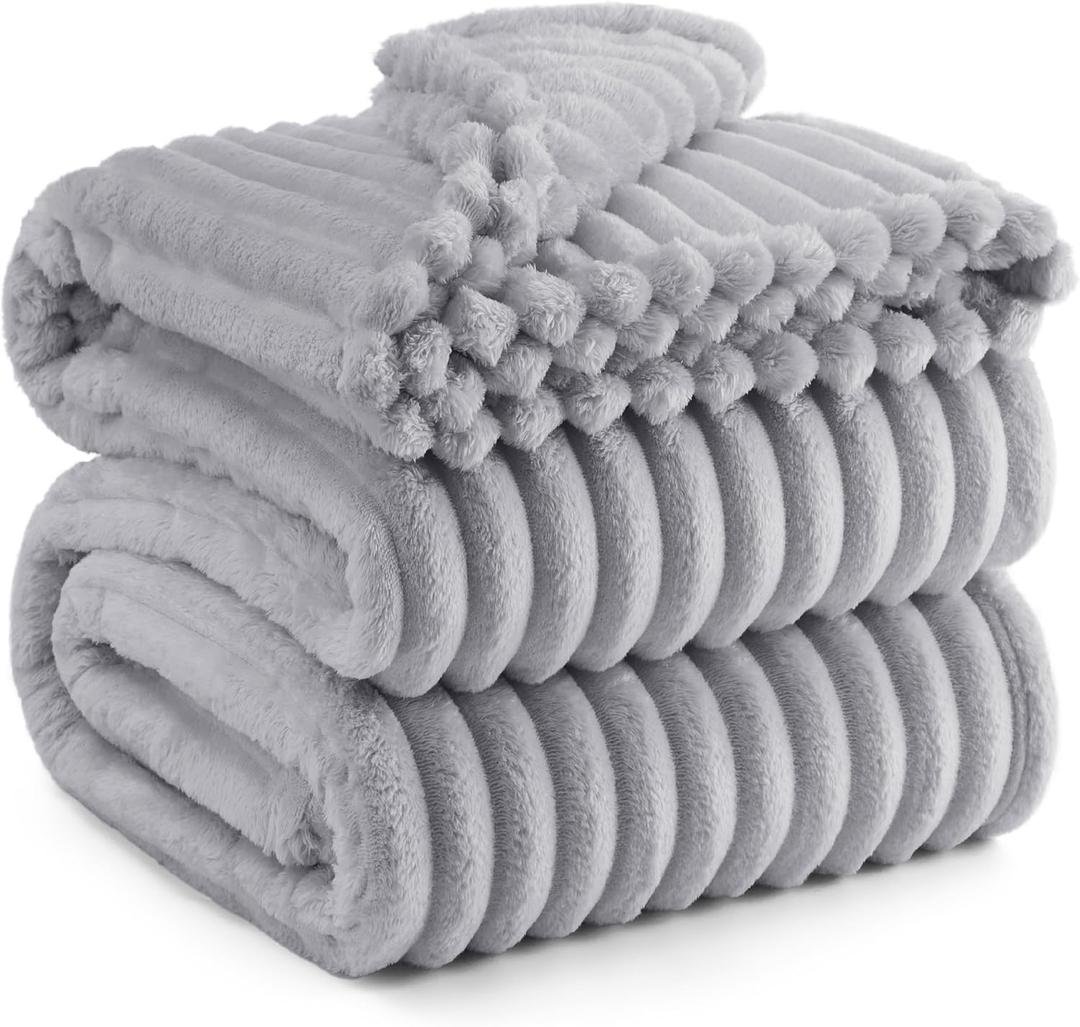 Bedsure King Size Blanket for Bed - GentleSoft Cozy Soft Blankets for Women, Cute Large Fleece Throws for Girls, Light Grey, 108x90 Inches (King (108" x 90"))