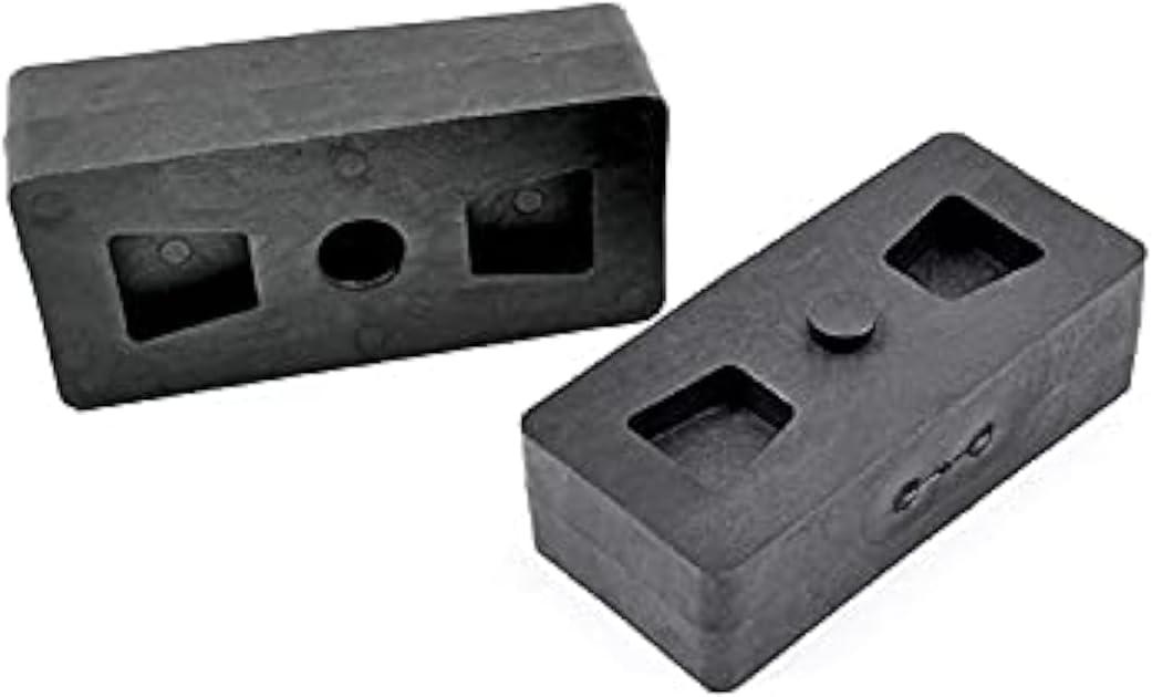 Rough Country Rear 1.5" Reinforced Nylon Lift Blocks | 9/16" Pin - 6591