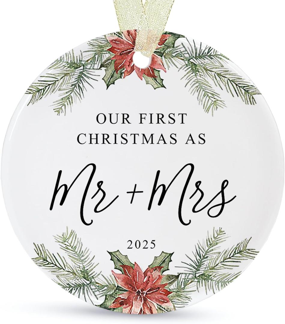PDE-QUNLIAN First Married Christmas Ornament 2025, 1st Year Wedding Ornament, Ceramic Hanging Decoration for Couples Just Married with Gift Box & Ribbon, 2.9" (Mr&mrs-festive Christmas)