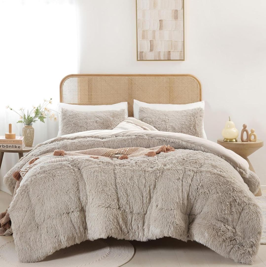 Smoofy Fluffy Queen Comforter Set, Faux Fur Comforter Set Queen Size, Luxury Fuzzy Bedding Set, Soft Shaggy Bed Set for All Season, 3 Pieces - 1 Comforter & 2 Pillowcases, Oatmeal