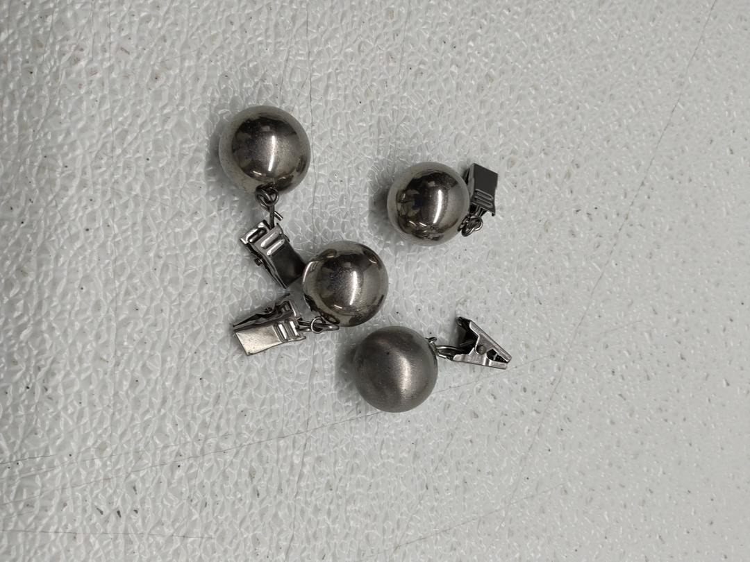 4 Pack Heavy Duty Tablecloth Weights, Rust Proof Stainless Steel Balls with Clips, Weights for Curtain, Outdoor Picnic Table, Flags