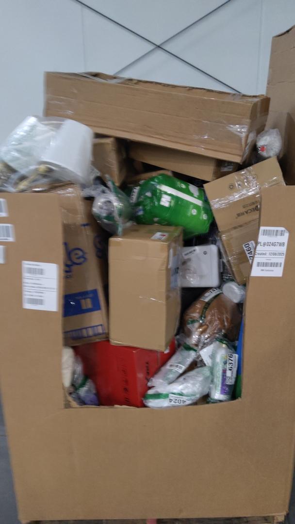 Pallet of Salvage Items