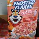 Kellogg's Frosted Flakes Breakfast Cereal, Kids Cereal, Family Breakfast, Family Size, Strawberry Milkshake (6 Boxes) Best By 06/30/26