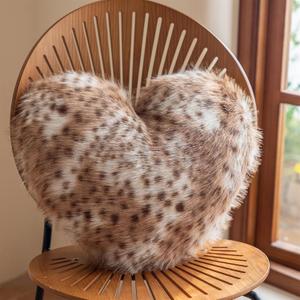 Heart Pillow, 15"x 19" Leopard Plush Heart Pillows Brown Fluffy Love Shaped Decorative Valentine Heart Pillow Cushions for Sofa Couch Bed Car Living Room (White Brown)