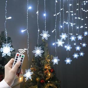 LED Christmas Curtain Lights, Snowflake Lights Decorations with Remote Control, USB Powered 24 Snowflakes 120 LEDs Window String Lights with 8 Modes Decor Christmas Wedding Party Wall Home Decor (White)