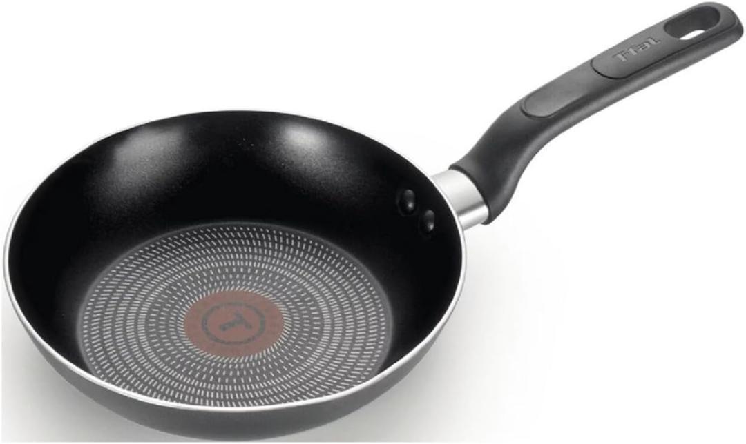 Non-Stick Fry Pan, COMFORTABLE COOKWARE (8 inch)