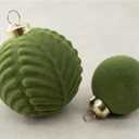 42PCS Green Velvet Christmas Ball Ornaments, Flocked Vintage Rustic Farmhouse Baubles in Assorted Sizes for Xmas Tree Decorations, Hanging Ornaments for Home, Party & Wedding Dcor (Green)