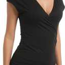 Women's Deep V Neck T-Shirt Trendy Flowy Casua Blouses 2025 Spring Summer Short Clothes Suitable for Beach Parties Dates (Black, L)