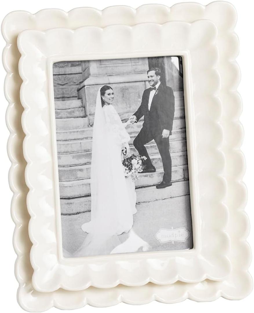 Mud Pie Stoneware Large Scalloped Frame