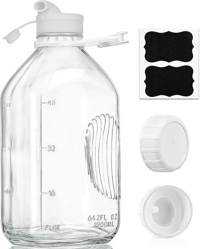 Syntic 2 Qt Glass Milk Bottle with Reusable Strong Airtight SCREW LID, 64 Oz Glass Juice Bottles for Almond Milk, Oat/Nut Milk 0.5 Gal Water Bottle with 2 Exact Scale Lines, Extra Handle AND Cap！