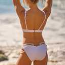 BECCA Women's Standard Modern Edge Underwire Bikini Top, Adjustable, Swimwear Separates (White, M)