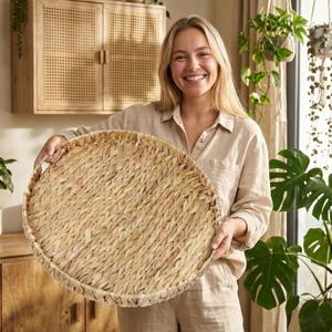 Sintuff Round Large Woven Serving Tray with Handles, Water Hyacinth Wicker Serving Tray for Farmhouse Decorative Oversized Coffee Table Trays Living Room Kitchen Counter Breakfast, Size: 19.7"