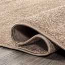 JONATHAN Y Haze Solid Low-Pile Beige 4' Round Indoor Area Rug, Coastal,Bohemian,Minimalist,Classic, Easy-Cleaning for Living Room,Bedroom,Kitchen,Pet Friendly,Non-Shedding (SEU100G-4R)