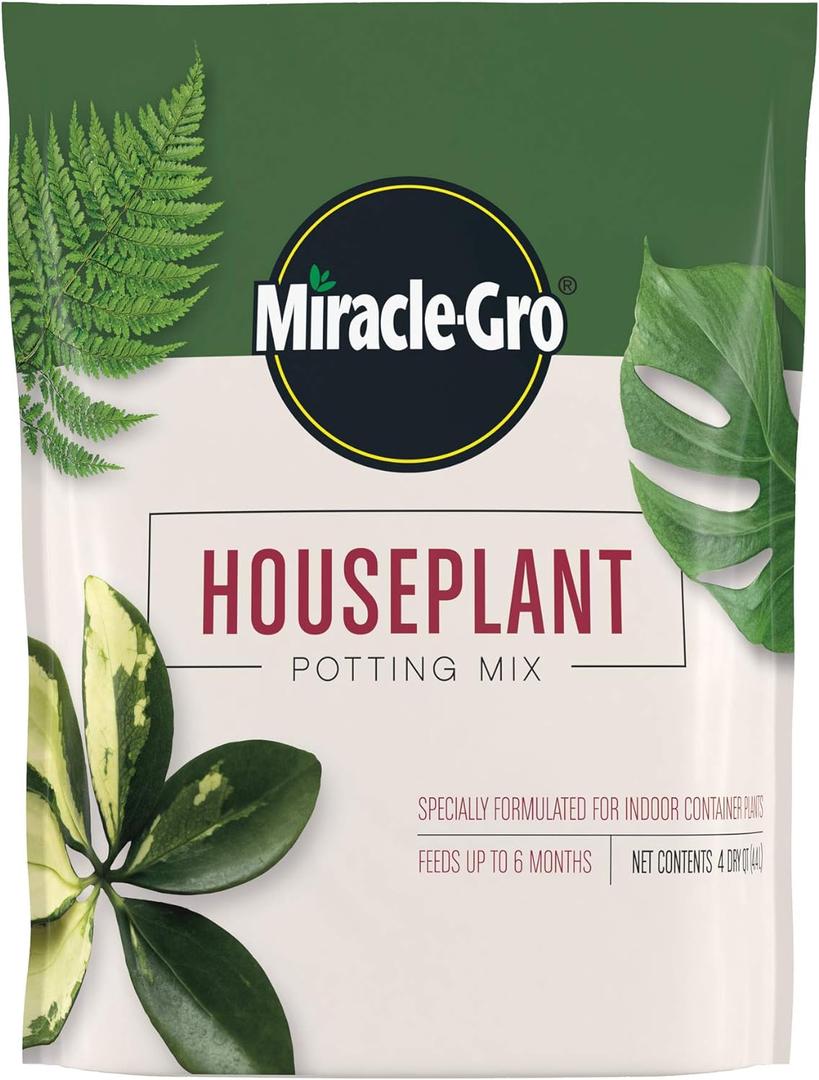 Miracle-Gro Houseplant Potting Mix: Fertilized, Perlite Soil for Indoor Gardening, Designed to Be Less Prone to Gnats, 4 qt. (1 Pack)