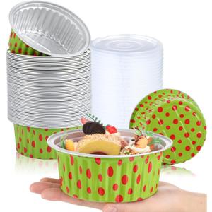 Ziliny 50 Pcs 1lb Christmas Bread Loaf Pans with Lids Green and Red Aluminum Loaf Pans Xmas 580ml Mini Round Disposable Baking Cupcake Tin Christmas Containers for Food Packing Gifts