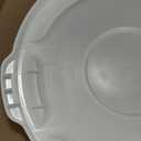 Rubbermaid Commercial Products BRUTE Heavy-Duty Round Trash/Garbage Lid, 10-Gallon, White, Outdoor Waste Container for Home/Garage/Mall/Office/Stadium/Bathroom
