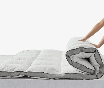 Mattress Topper King, Bed Mattress Topper, Breathable Mattress Pad Overfilled with Soft White Goose Down