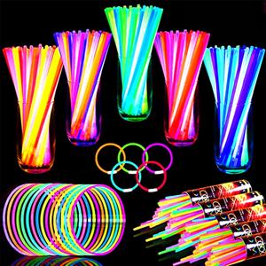 TURNMEON 500 Pack Ultra Bright Glow Sticks Bulk Glow In The Dark Party Supplies Necklace Bracelet with Connector 8" Light Up 14Hrs Long Last Party Favors Toy Birthday Wedding Pool Patriotic