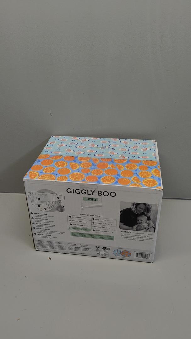 The Honest Company Clean Conscious Diapers for Delicate Skin | Up to 100% Leakproof | Hypoallergenic, Fragrance Free | Gender Neutral | Club Box, Size 3 (16-28 lbs), 62 Count (Prints May Vary)