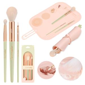 Travel Makeup Brush Set, Portable Makeup Kit with Pad Easy Clean Vegan Brush Set, ON THE GO Cosmetic Brushes Tools 4 Pcs for Women