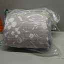 Bedsure Floral Quilt Queen Size - Reversible Frost Grey Botanical Quilt Bedding, Lightweight Bedspread, Soft Microfiber Coverlet for All Seasons (90"x96")