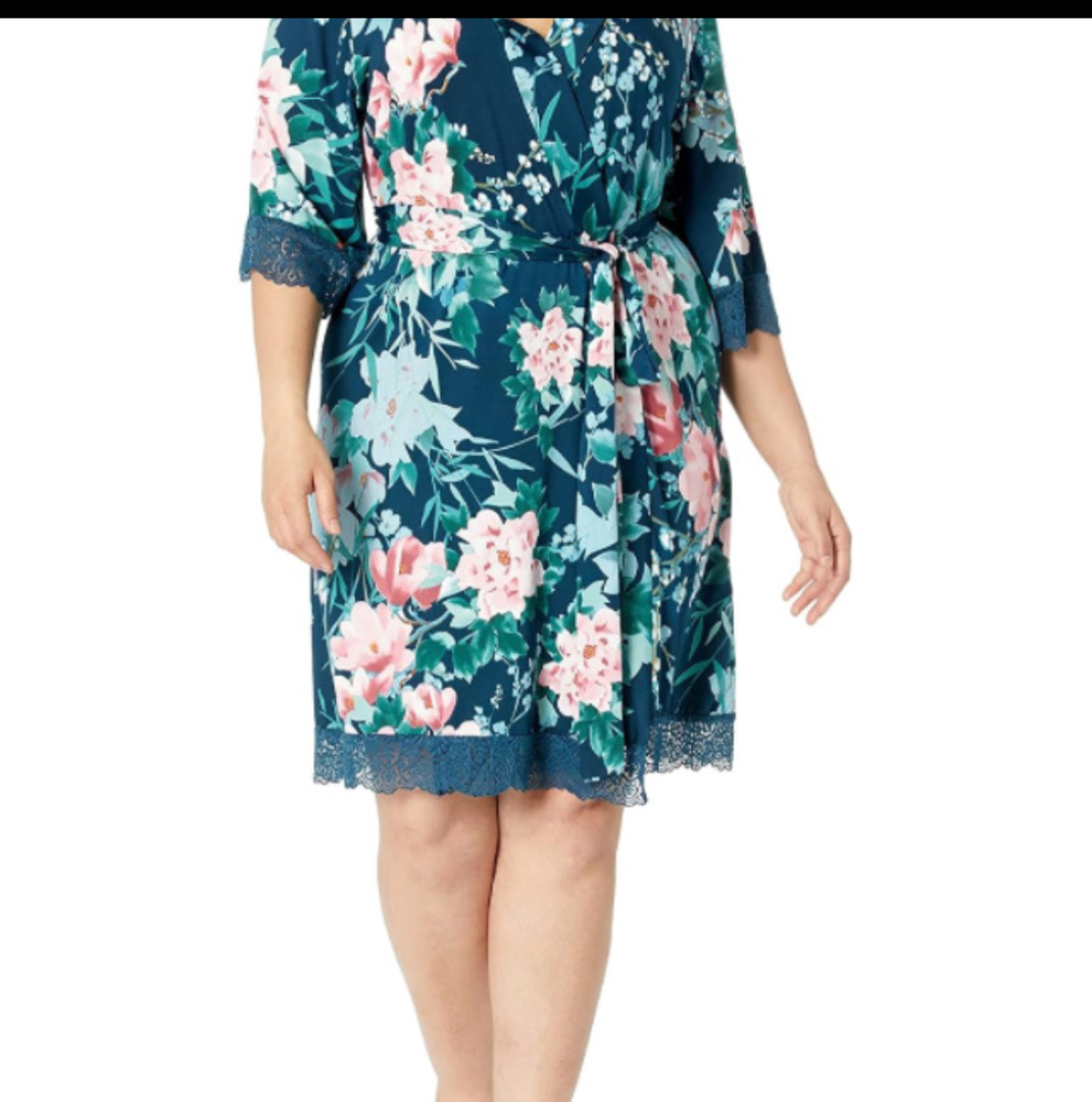 City Chic Women's Apparel Womens City Chic Plus Size Izabella Robe, S