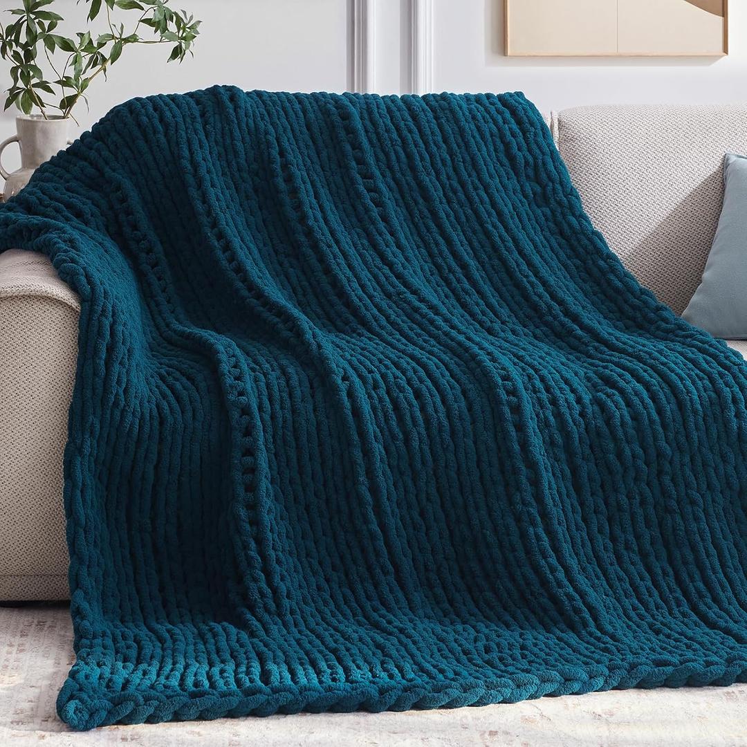 Negwoo Chunky Knit Throw Blanket, 50''*60'' Knitted Throw Chenille Yarn for Bed Couch, Handmade Peacock Blue Crochet Big Thick Blanket, Machine Washable Cute Comfy Blanket for Home Decor, 50"x60"