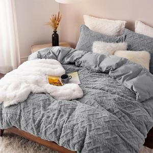 Bedsure Fluffy Duvet Cover Set - Faux Fur Comforter Cover Queen Size, Gray Warm Plush Bedding for Winter, 3-Piece Set with Zipper Closure (90"x90") and 2 Pillow Shams, Comforter Sold Separately