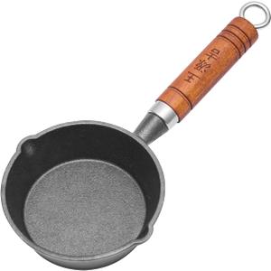 WANGYUANJI 5.1-Inch Cast Iron Melting Pot, 13.5-oz Butter Warmer Mini Sauce Pan with Wood Handle, Flat-Bottom Basting Pot with Pour Spout, Pre-Seasoned for Grill, Smoker & Stovetop