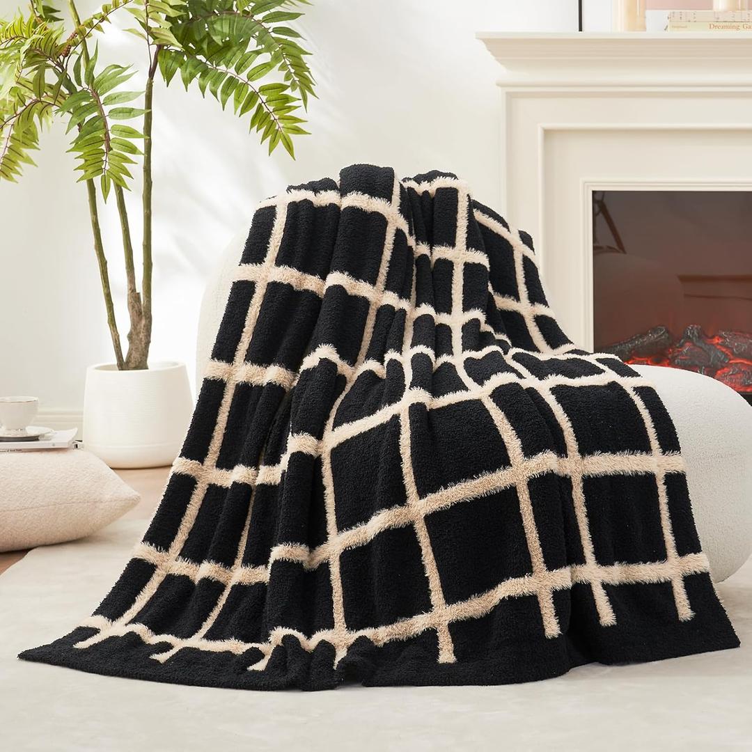 Amlie Home Checkered Throw Blanket for Couch, Reversible Super Soft Warm Blankets Cozy Black Throw Blanket Fuzzy Plush Throws for Sofa Bed Living Room, 50" x 60", Plaid Black