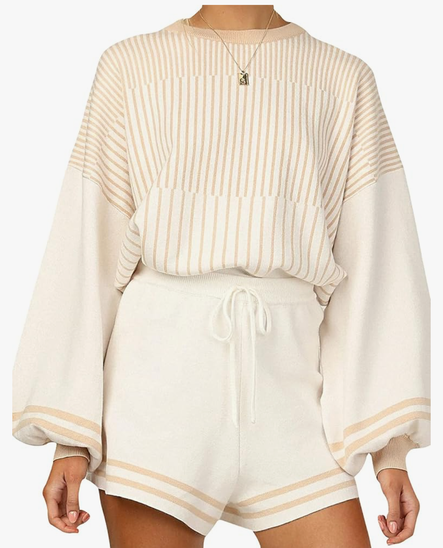 Gihuo Women' s Striped 2 Piece Outfits Crewneck Knit Pullover Sweater Shorts Set Wide Leg Matching Set Loungewear, Size M