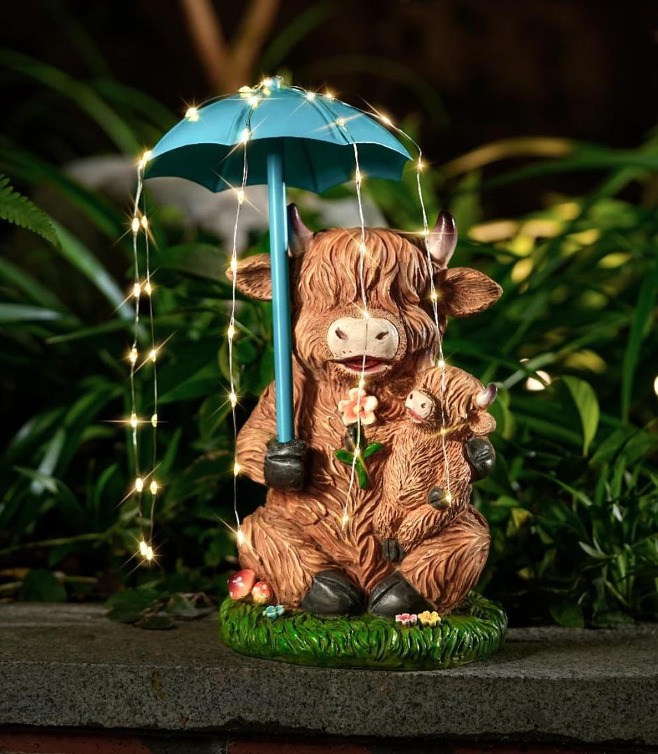 Solar Garden Statues Resin Loving Highland Cow Umbrella Lights Outdoor Decor Gifts for Yard, Patio Decorations (Brown)