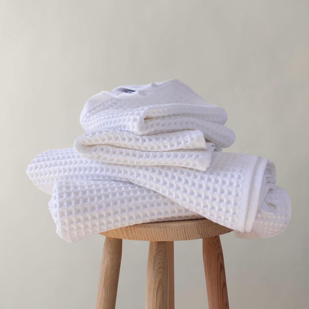Pskl - Luxury Waffle Towel Set for Bathroom 4 Pieces White, Premium Quality Organic 100% Turkish Cotton 2 Hand and 2 Bath Towels Sets, Quick Dry Thin Waffle Towels, Made in Turkiye (White)