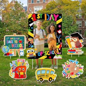 6 Pcs Welcome Back to School Yard Sign with Stakes 1st Day of School Photo Frame Decor Photo Booth Selfie Frame Yard Sign for Outdoor Lawn Garden Welcome Back Decoration Classroom Decoration