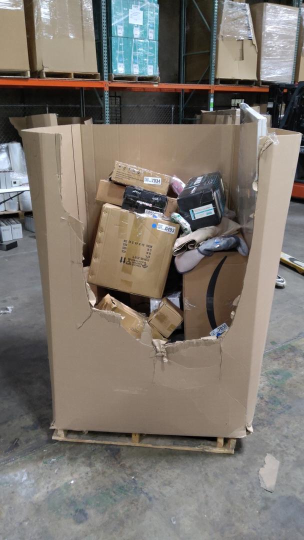 Pallet of Salvage Items
