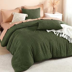 Litanika Super King Comforter Olive Green, 3 Pieces Tufted Boho Farmhouse Bedding Comforter Set, Lightweight Fluffy All Season Comforter Set (120x120In Comforter & 2 Pillowcases)