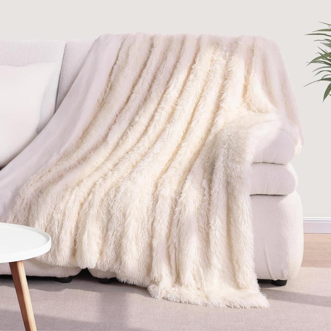 KANKAEU Faux Fur Throw Blanket Twin Size 60''x80'', Cream Throw Blanket for Couch, Reversible Soft Blankets and Throws, Fuzzy Plush Fluffy Blanket for Bed Sofa (60" x 80", Cream White)