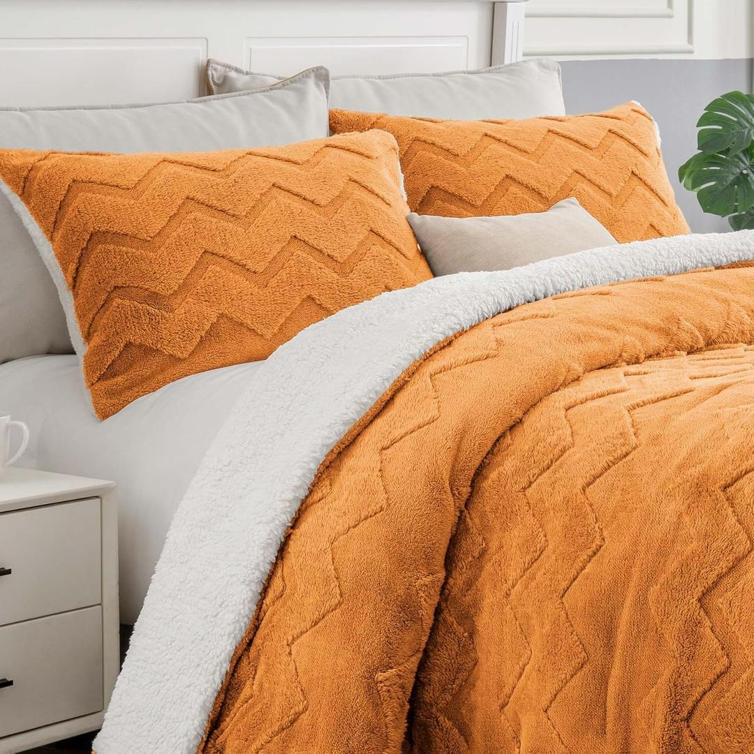 BEDELITE Fluffy King Size Comforter Set - Super Soft Sherpa Burnt Orange Comforter for King Size Bed, Luxury Warm Bedding Set for Winter, Fuzzy Bed Set 3 Pieces (1 Comforter, 2 Pillowcases)