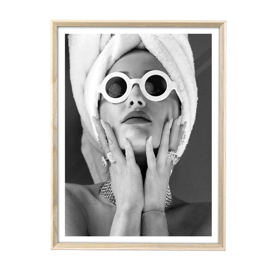iHery Natural OAK Wood Framed Italian Woman Eating Pasta Wall Art, 12x16in Quality Canvas Vintage Lady Eating Spaghetti, Black And White Print, Retro Sophia Loren Kitchen Wall Art Set of 1