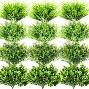 Zeyune 40 Bundles Artificial Grass Plants Outdoor UV Resistant Faux Grass Fake Bushes Plastic Greenery Shrubs Bulk Arrangement for House Outdoor Indoor Decoration Front Porch Window (Lifelike)