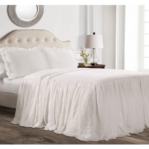 Lush Decor Ruffle Skirt Bedspread Set - 3-Piece Luxurious Farmhouse Bedding - Elegant Ruffle Detail - Timeless Style - Soft Lightweight Sheets - King, White