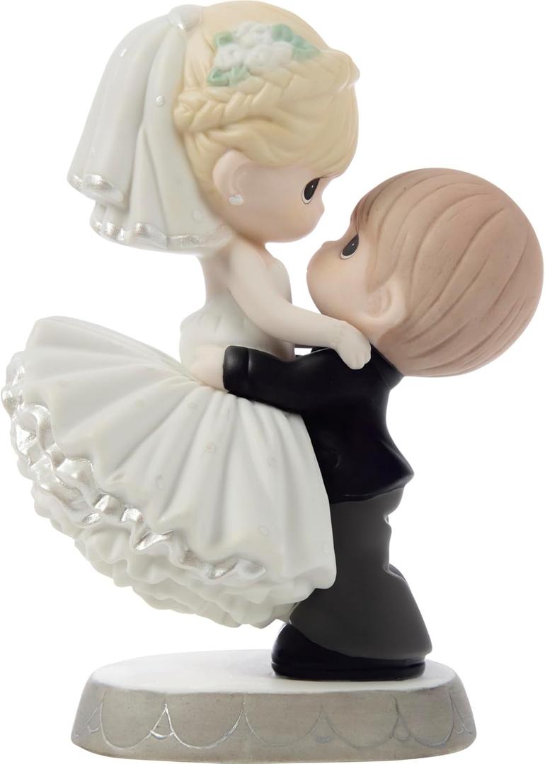 Precious Moments 172007 Exquisite Bride & Groom Porcelain Figurine - Luxurious Wedding Cake Topper in Pure White Precious Moments 172007 Exquisite Bride & Groom Porcelain Figurine - Luxurious Wedding Cake Topper in Pure White