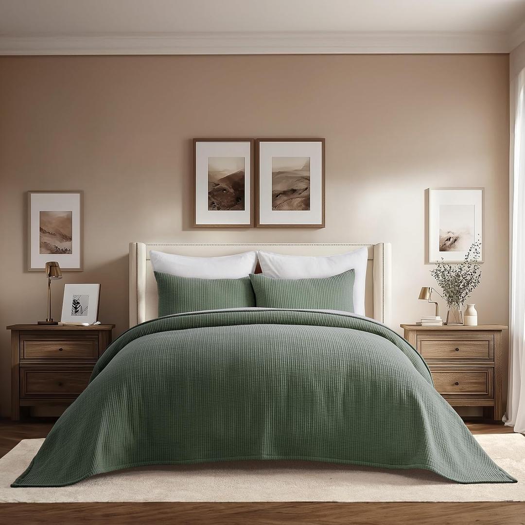 Cotton Gauze Queen Bedspread, Ultra Soft Prewashed Pick Stitch Matelassé Coverlet, Lightweight Textured Oversized Queen Quilt Bedding Set for All Season, with 2 Shams, Olive Green, Size Full/Queen